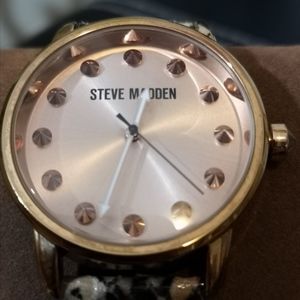 Steve Madden Women's Watch Rose Gold